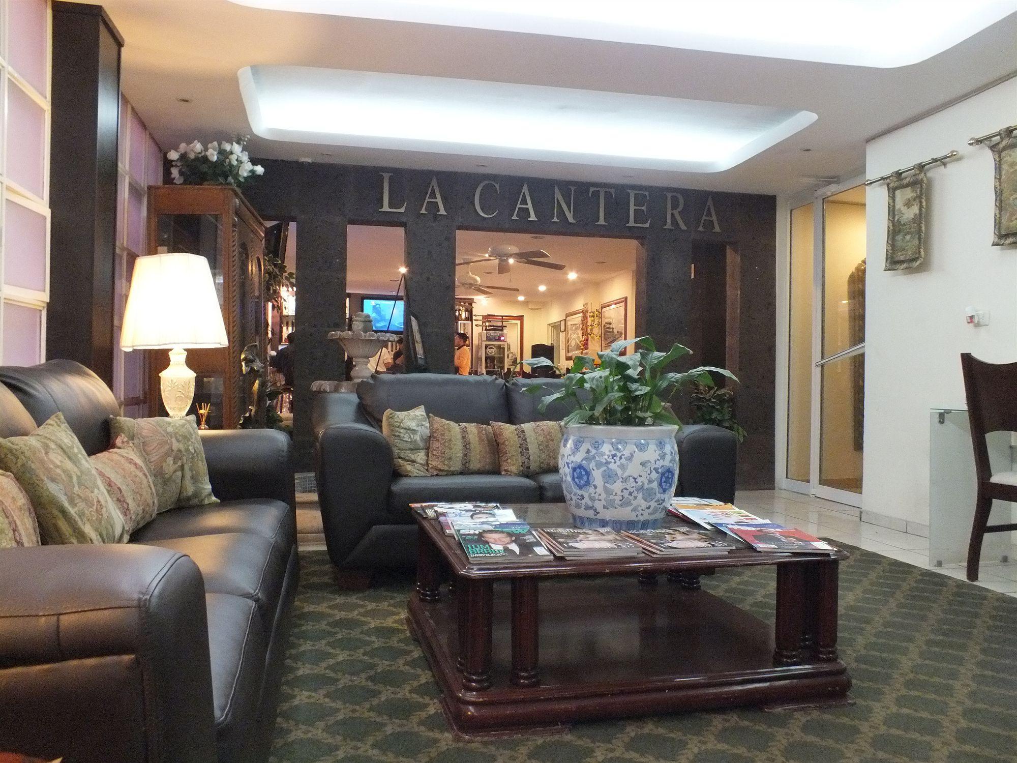 Hotel Rincon Real Suites Durango Buitenkant foto