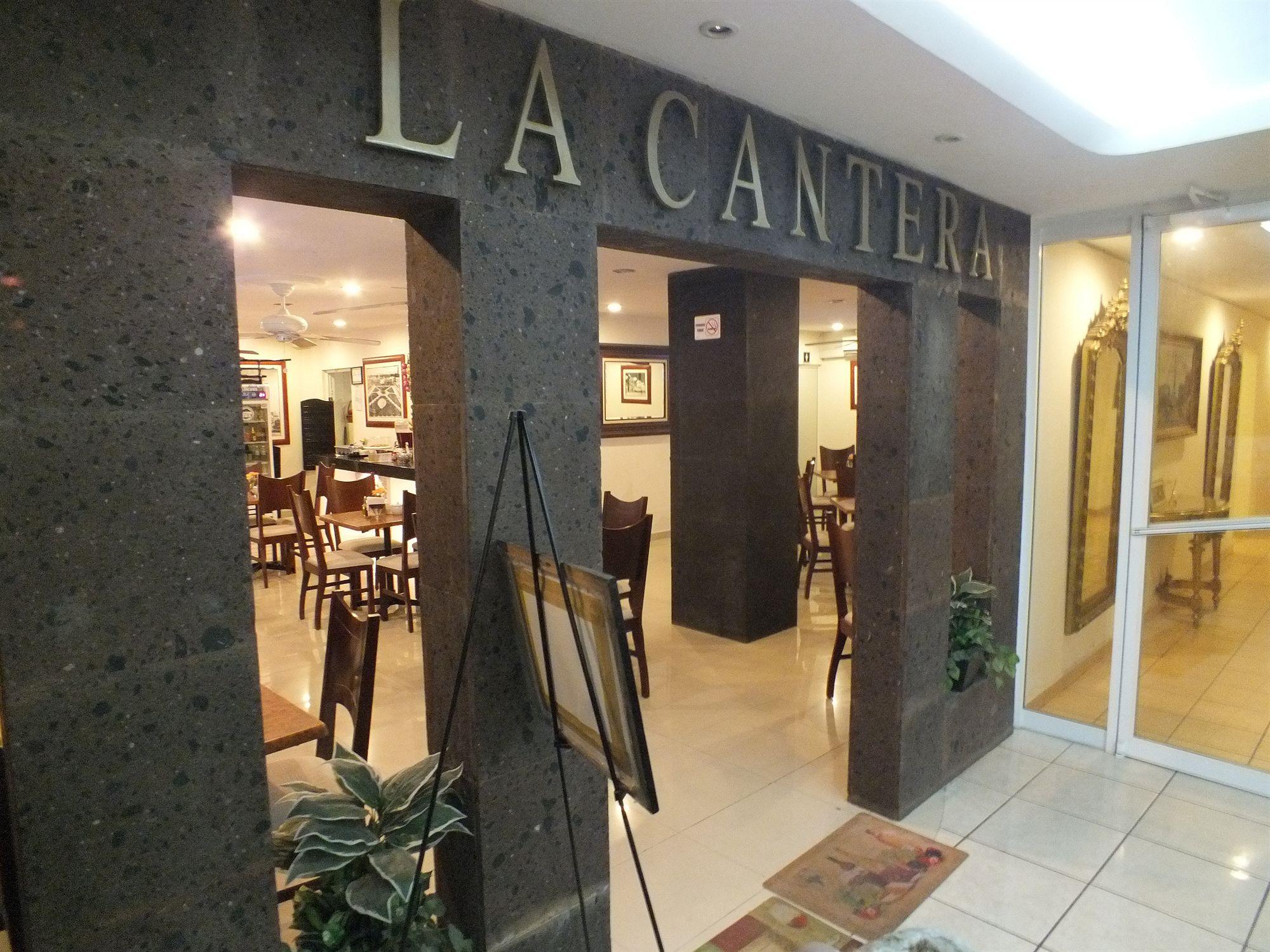 Hotel Rincon Real Suites Durango Buitenkant foto