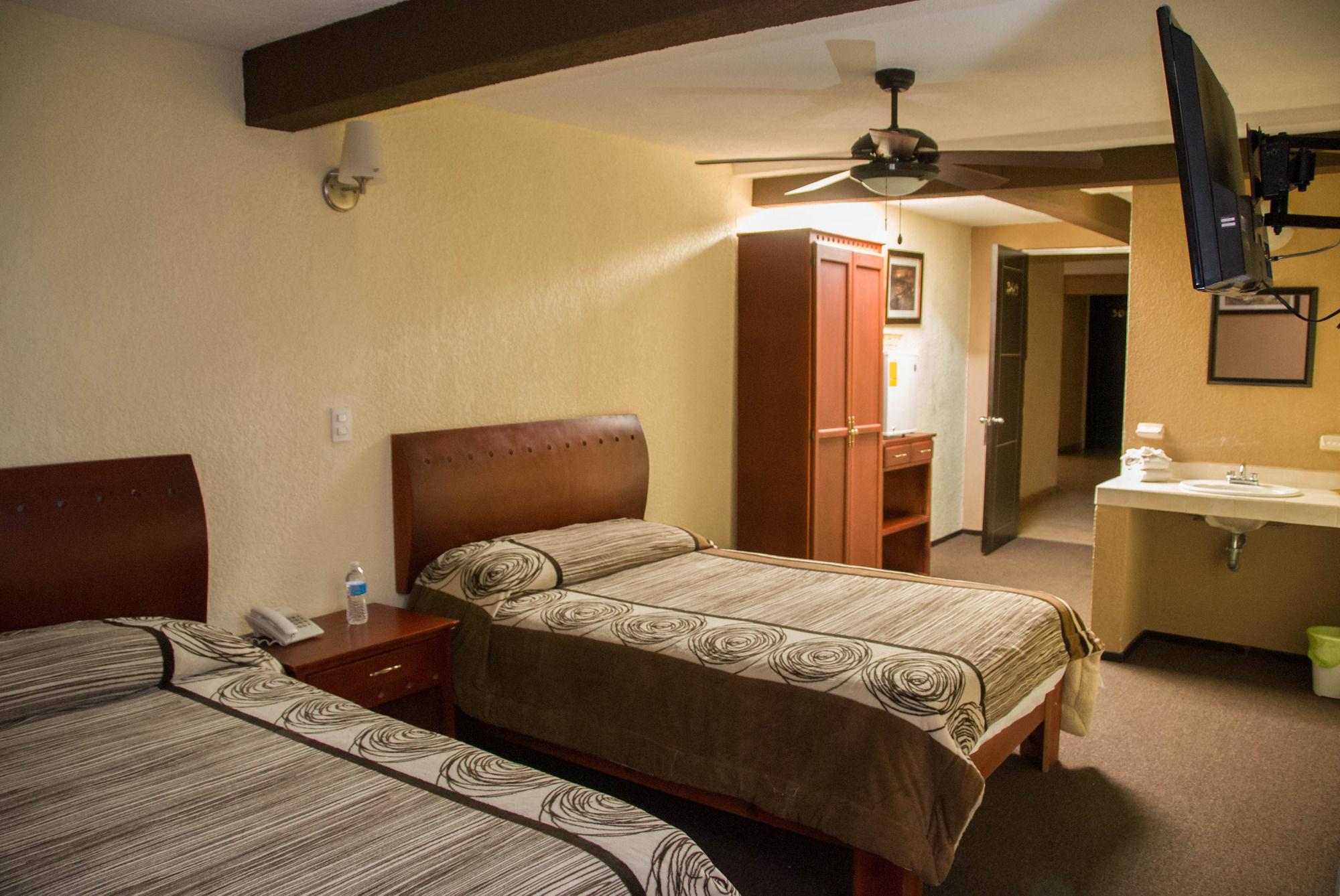 Hotel Rincon Real Suites Durango Buitenkant foto