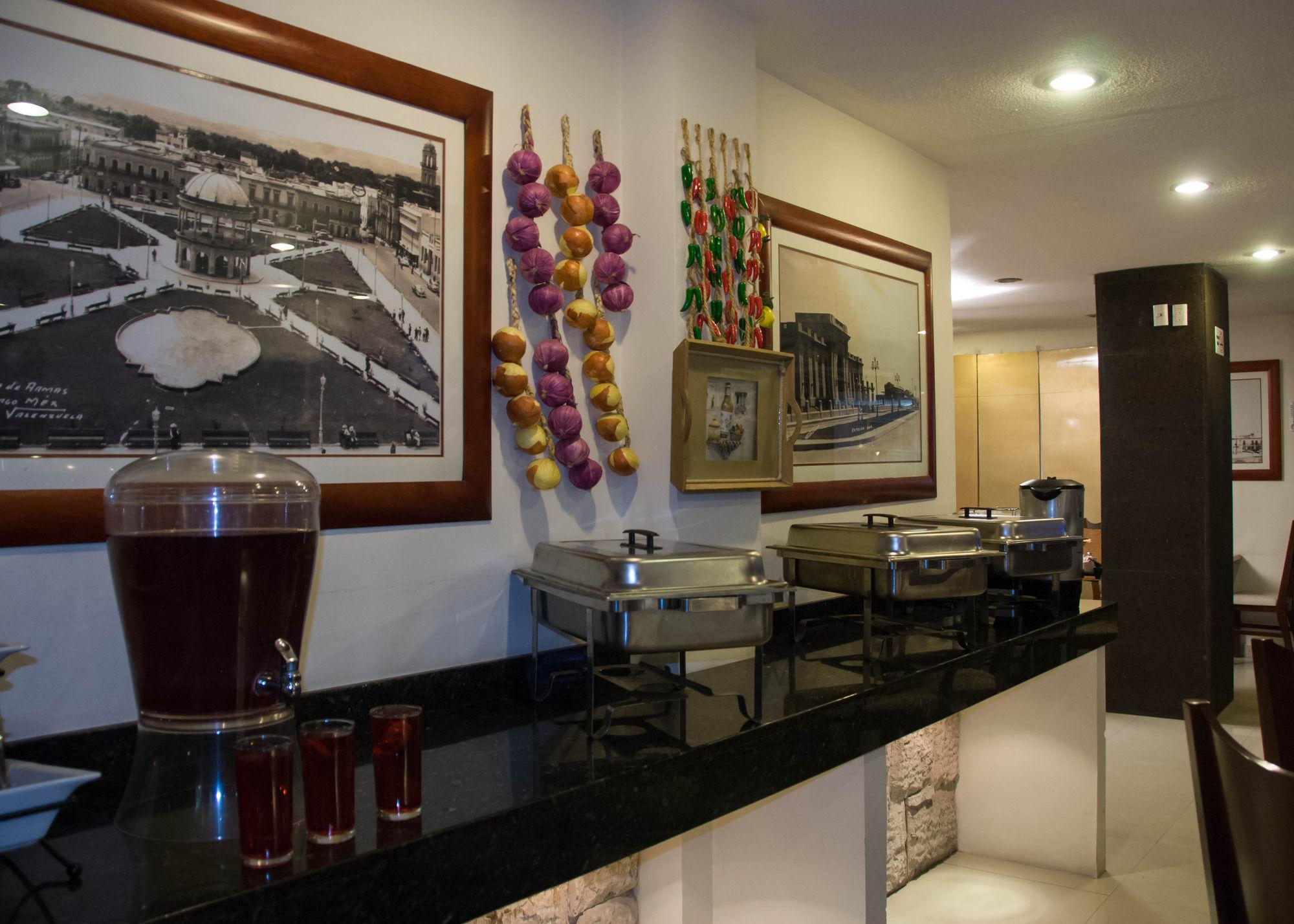 Hotel Rincon Real Suites Durango Buitenkant foto
