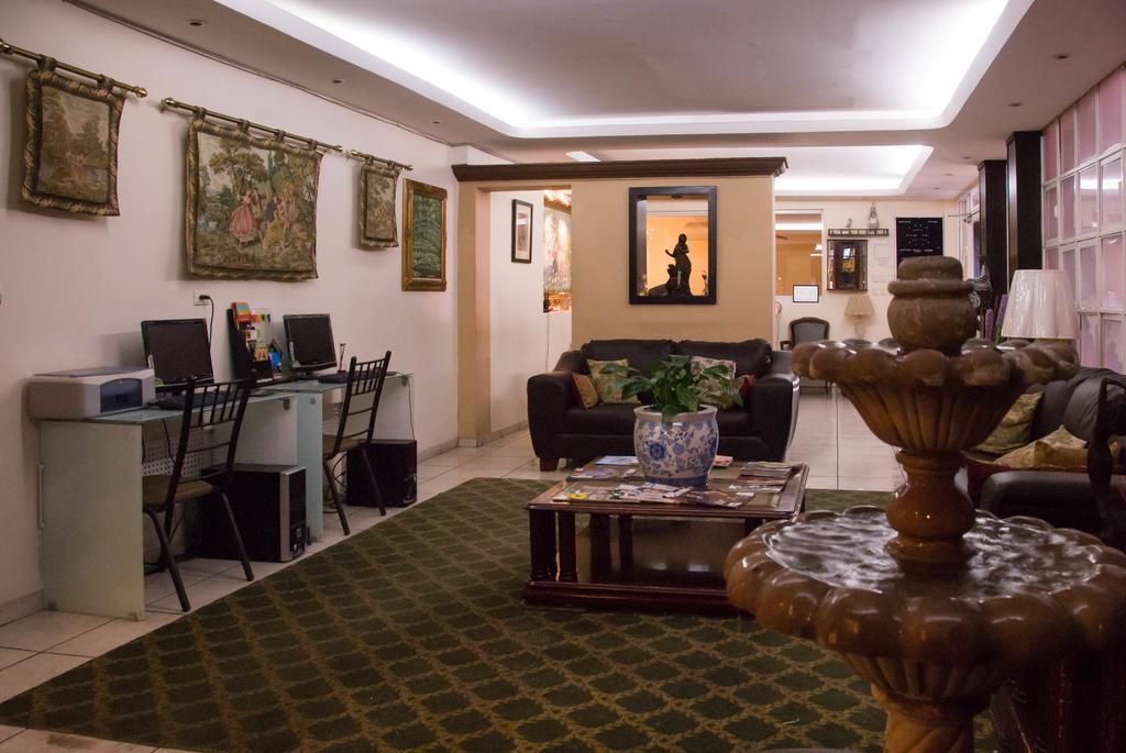 Hotel Rincon Real Suites Durango Buitenkant foto