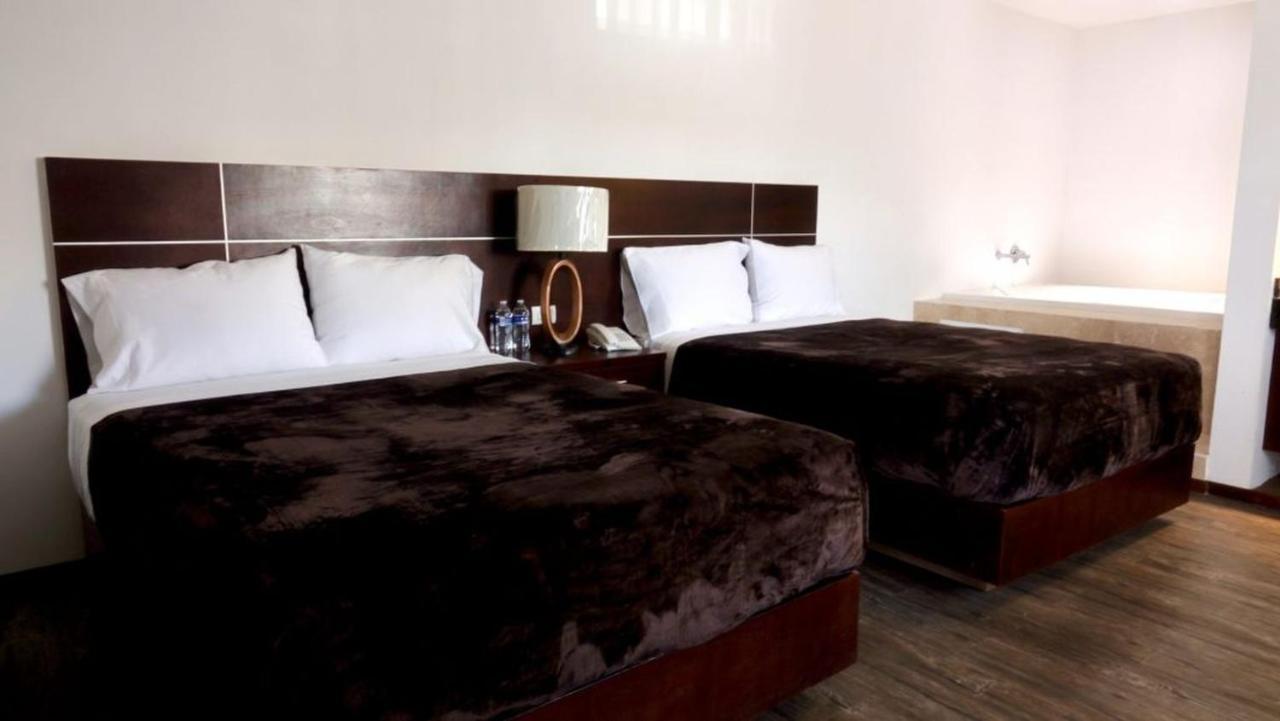 Hotel Rincon Real Suites Durango Buitenkant foto