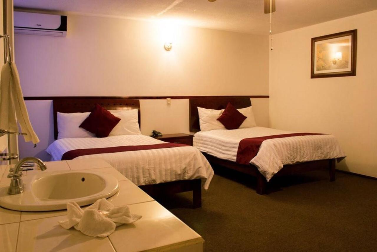 Hotel Rincon Real Suites Durango Buitenkant foto