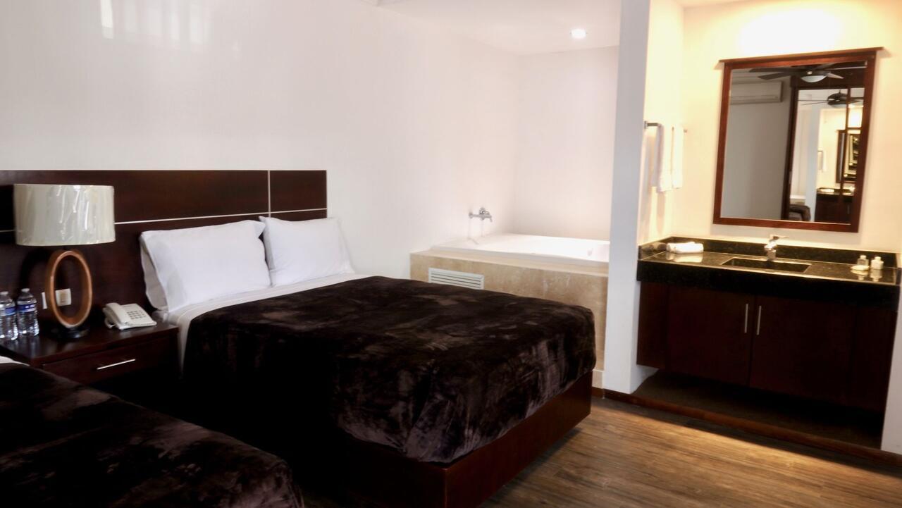 Hotel Rincon Real Suites Durango Buitenkant foto